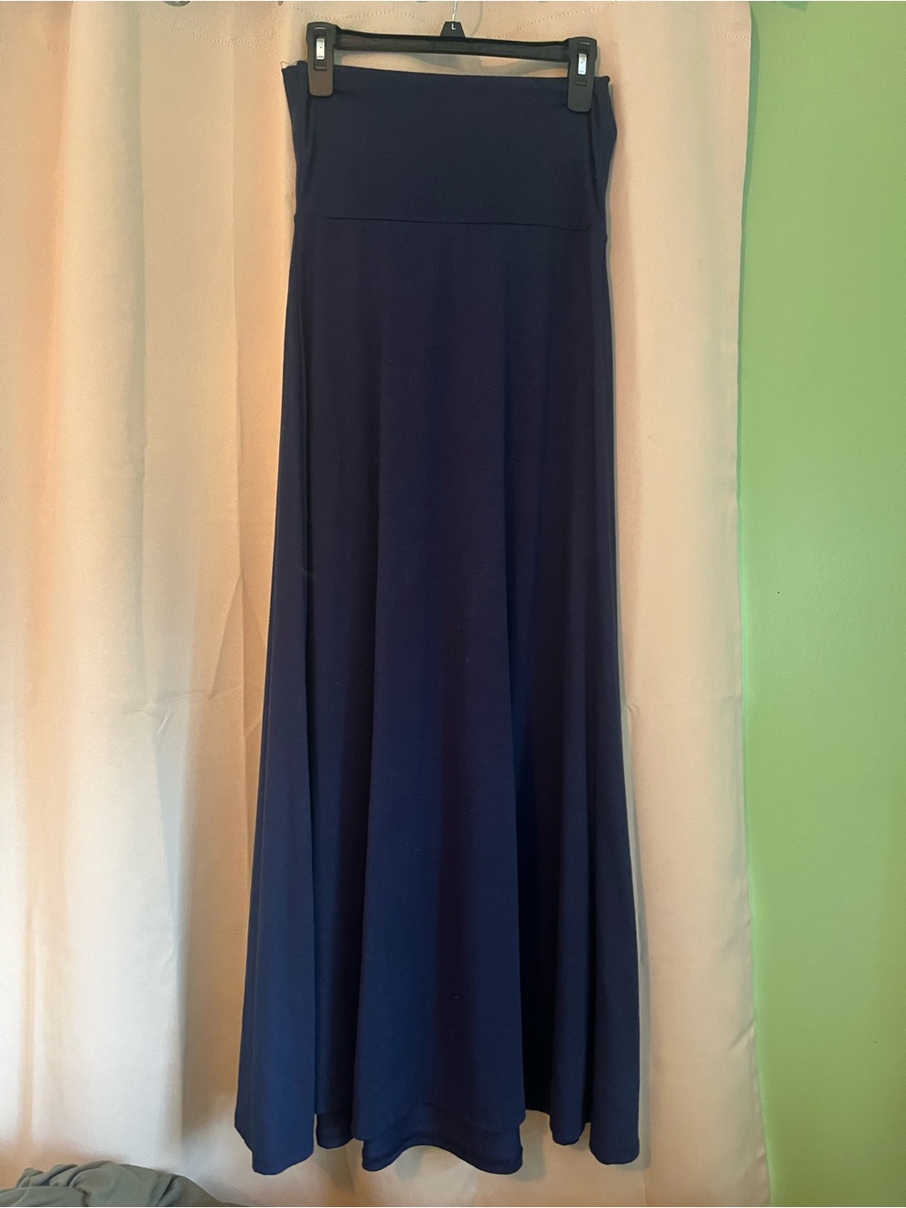 LuLaRoe Maxi Skirt **Size M** Color navy blue. Like new